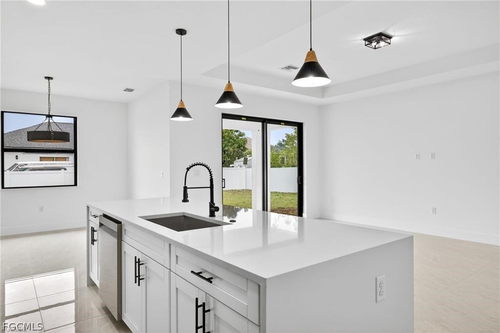 3 Bed SingleFamilyResidence for Sale in Lehigh Acres, photo 11