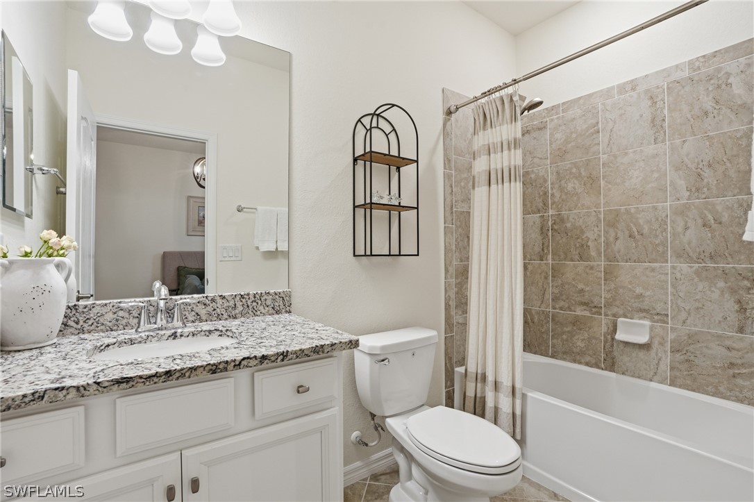 4 Bed SingleFamilyResidence for Sale in Naples, photo 11