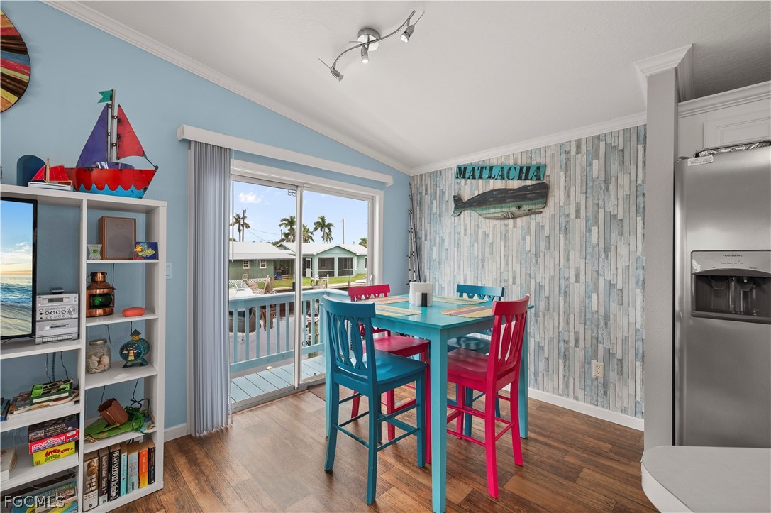 2 Bed Waterfront Home for Sale in Matlacha, FL, $299,900 — photo 11