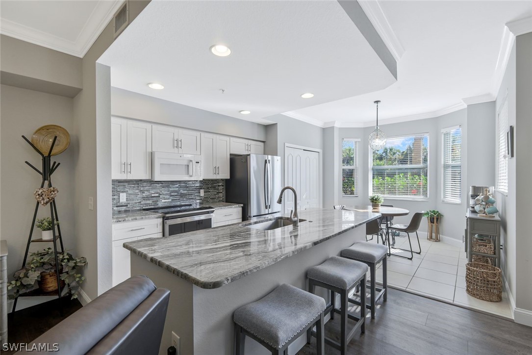 2 Bed Condominium for Sale in Barletta, FL, $255,000 — photo 11