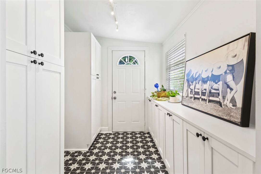 3 Bed SingleFamilyResidence for Sale in Metes And Bounds, FL — photo 11