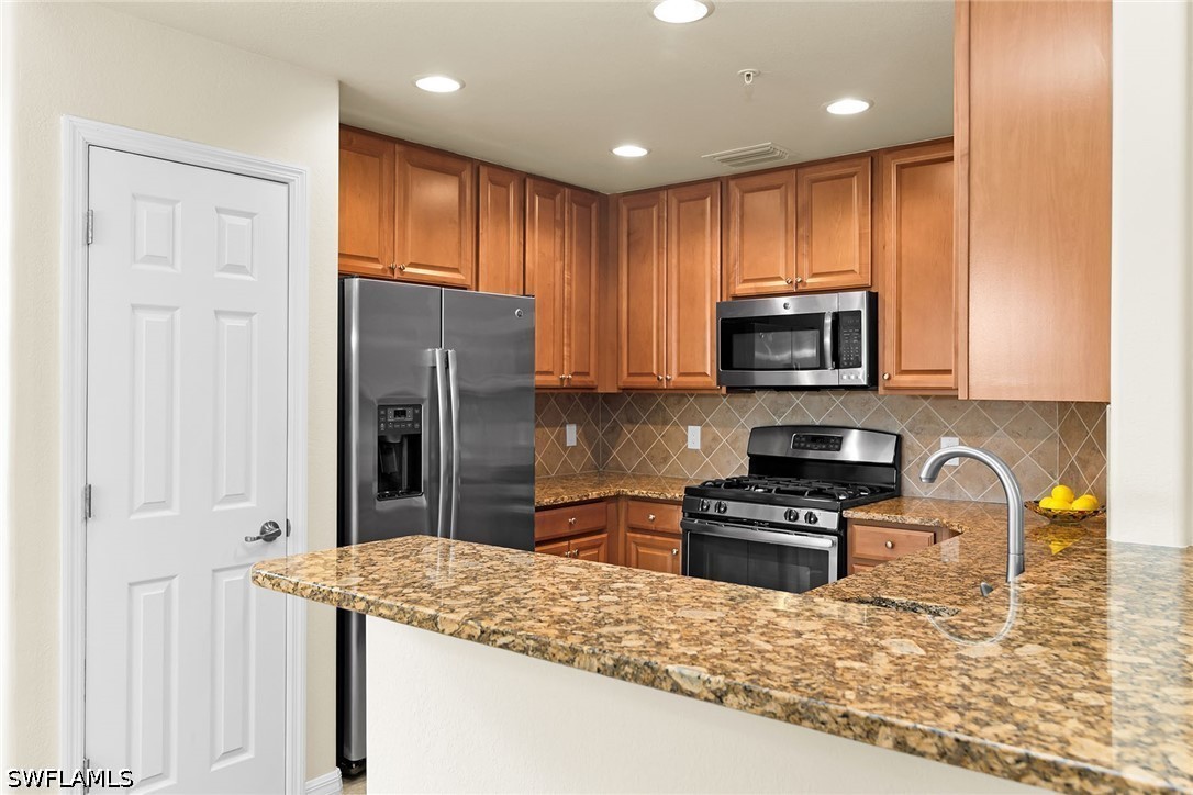 3 Bed Condominium for Sale in Sonoma, FL, $425,000 — photo 11