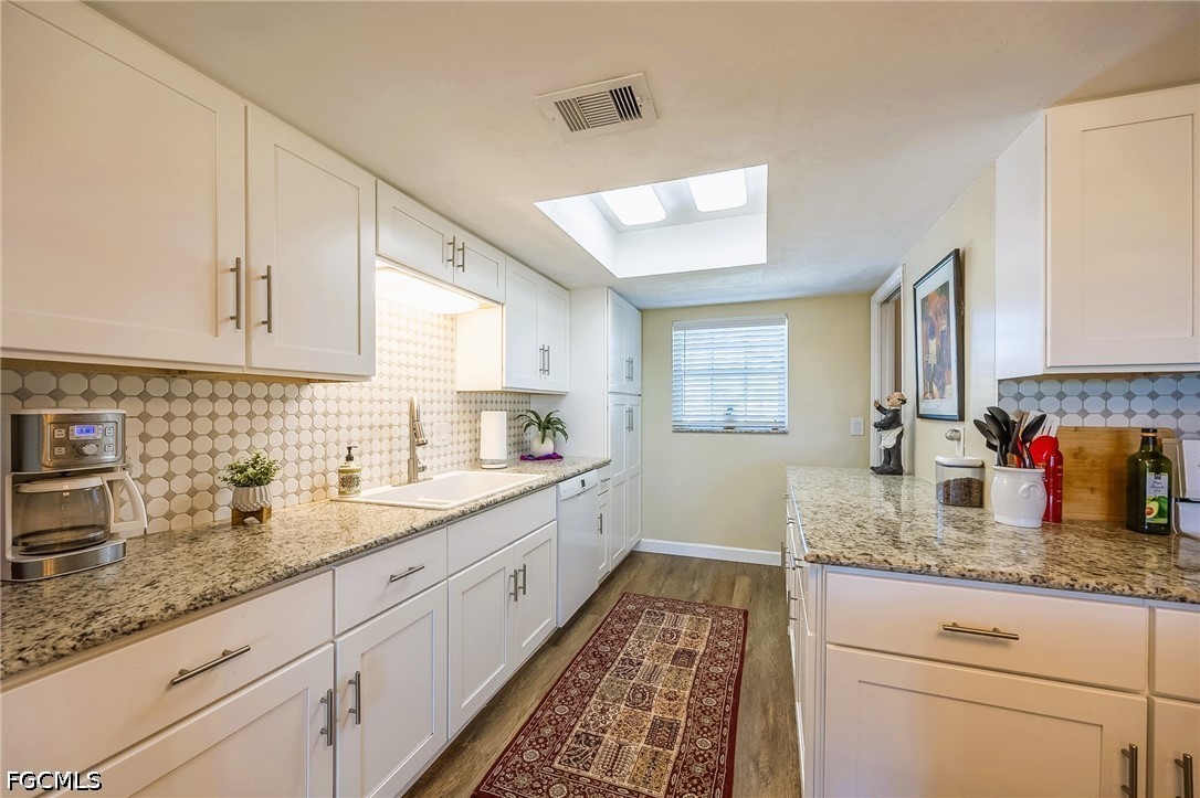 4 Bed SingleFamilyResidence for Sale in Cape Coral, photo 11