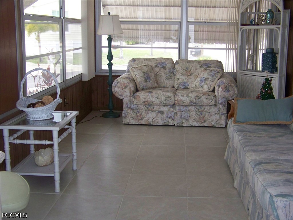 2 Bed ManufacturedHome for Sale in Carriage Village, photo 11
