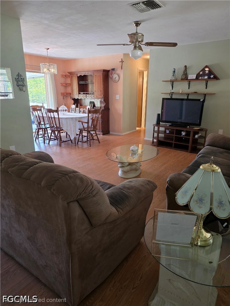 3 Bed SingleFamilyResidence for Sale in Lehigh Acres, photo 11