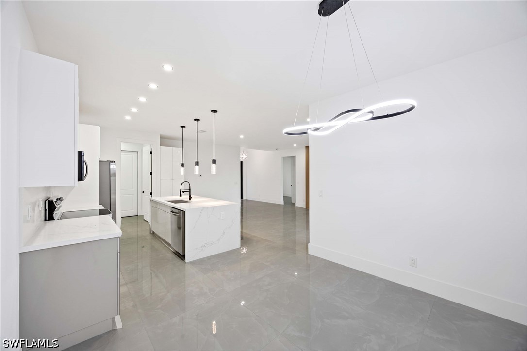 4 Bed SingleFamilyResidence for Sale in Lehigh Acres, photo 11