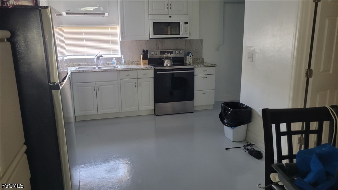 2 Bed Waterfront Home for Sale in Belle Aire Lagoon, photo 11