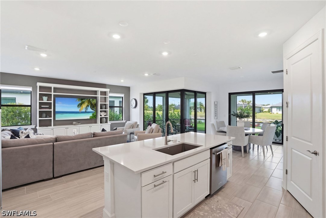 3 Bed Waterfront Home for Sale in Naples, photo 11