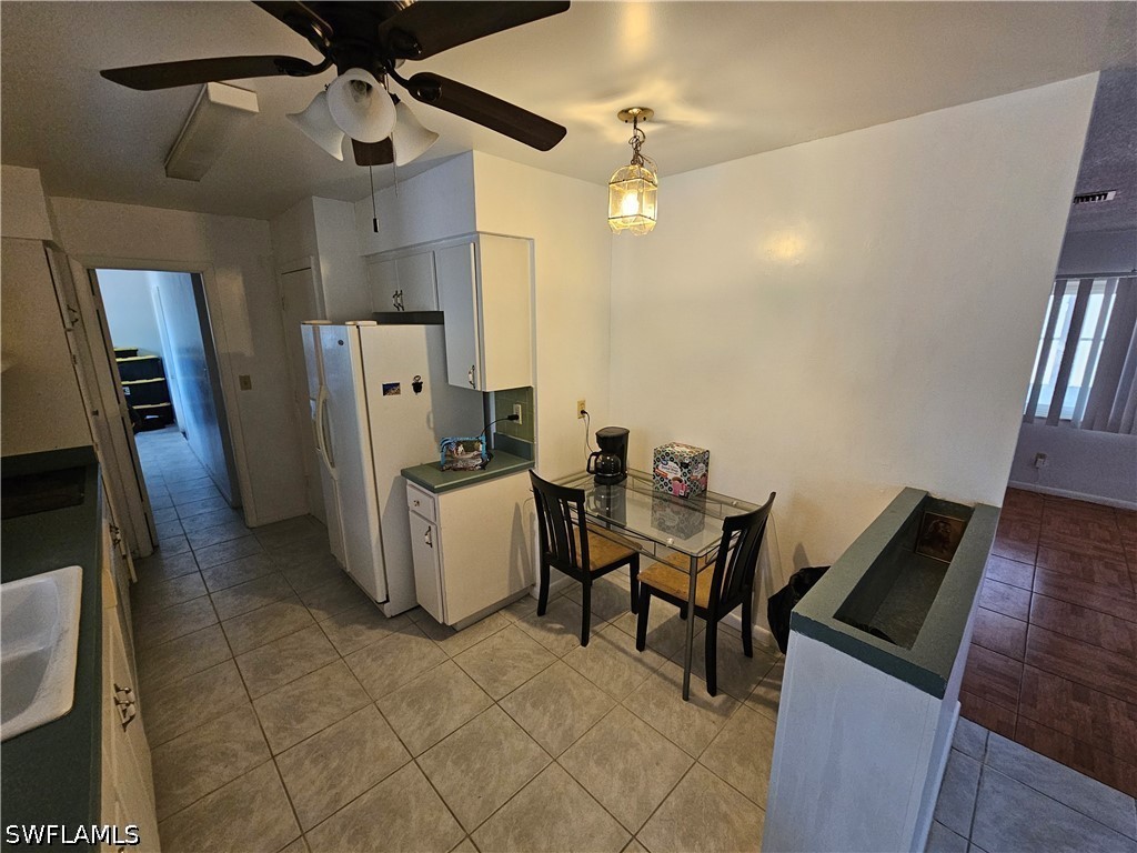 3 Bed SingleFamilyResidence for Sale in Parkwood, FL — photo 11