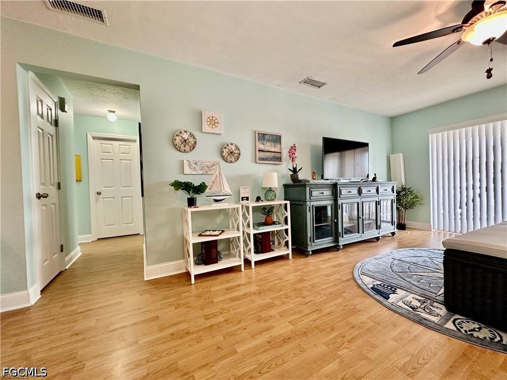 2 Bed Pool Home for Sale in Cape Coral, photo 11