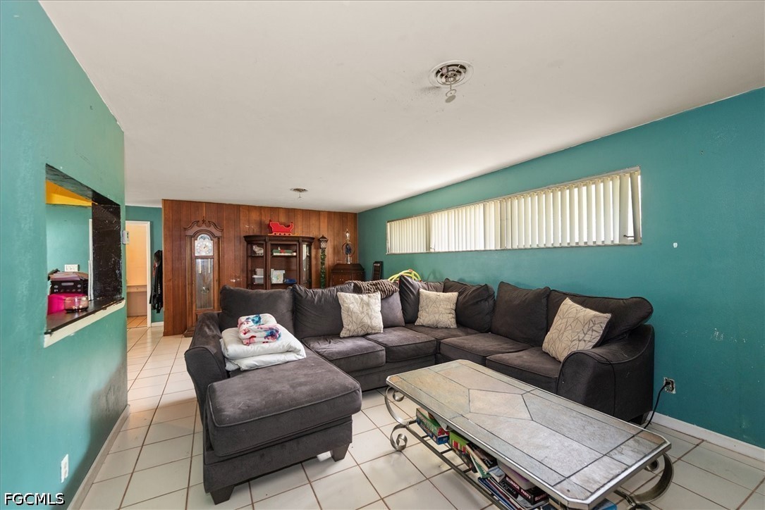 2 Bed SingleFamilyResidence for Sale in Mariana Park, photo 11
