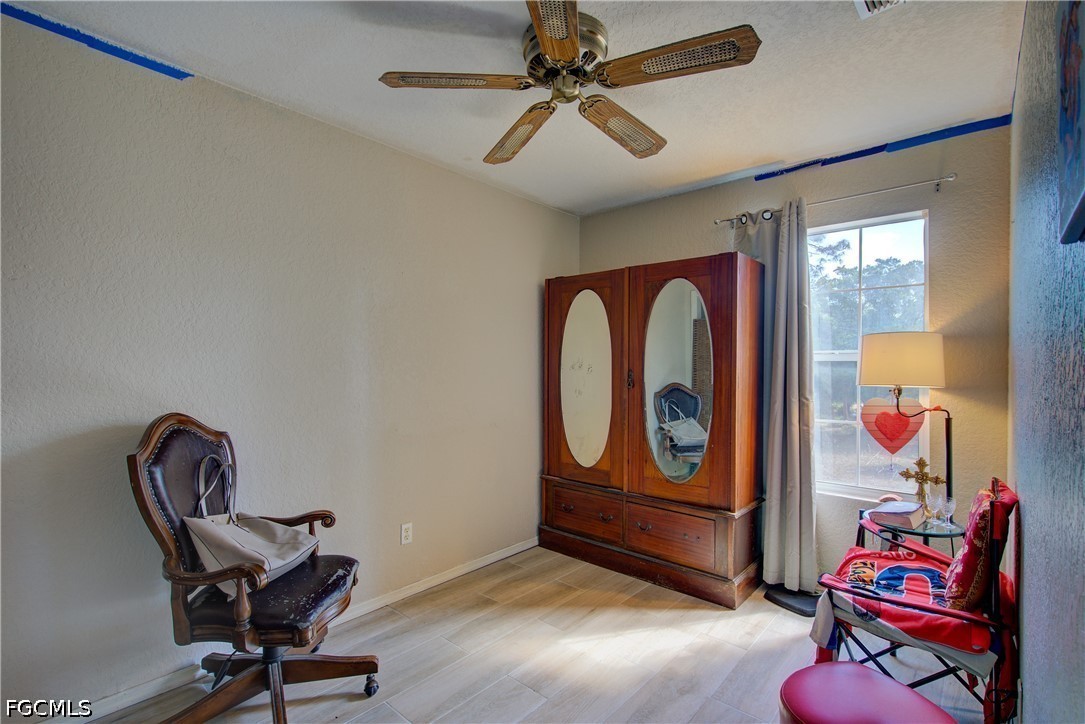 3 Bed SingleFamilyResidence for Sale in Lehigh Acres, photo 11