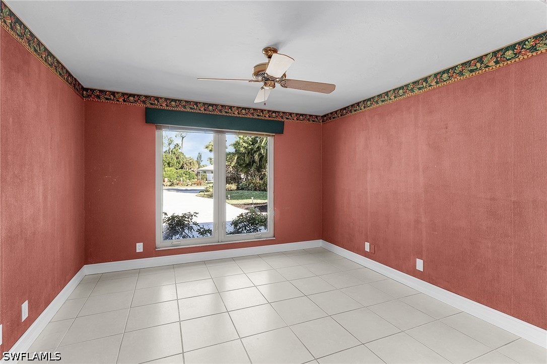 3 Bed Pool Home for Sale in Kings Lake, photo 11