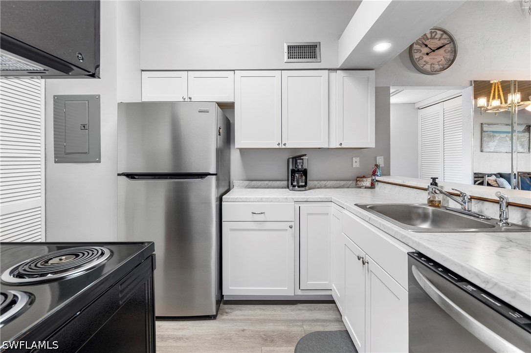2 Bed Condominium for Sale in Marco Island, FL — photo 11