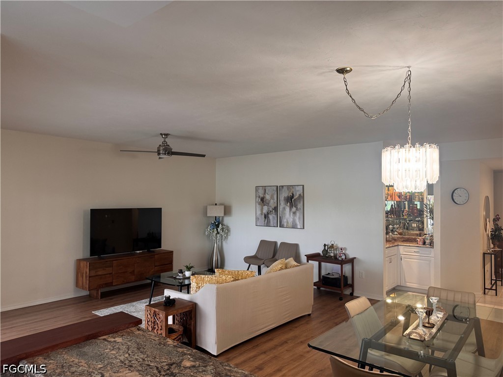 2 Bed Waterfront Home for Sale in Fort Myers, photo 11