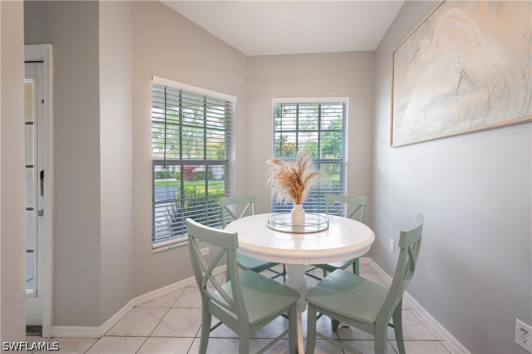 3 Bed Waterfront Home for Sale in Dover Parc, photo 11