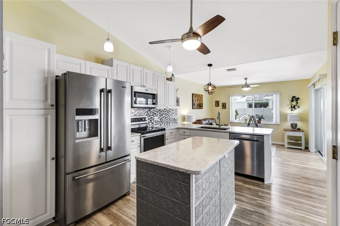 3 Bed Pool Home for Sale in Cape Coral, photo 11
