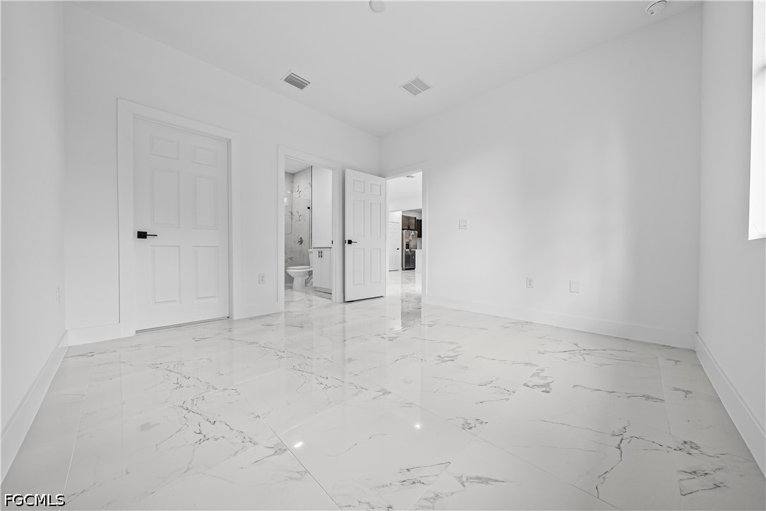 3 Bed SingleFamilyResidence for Sale in Lehigh Acres, photo 11