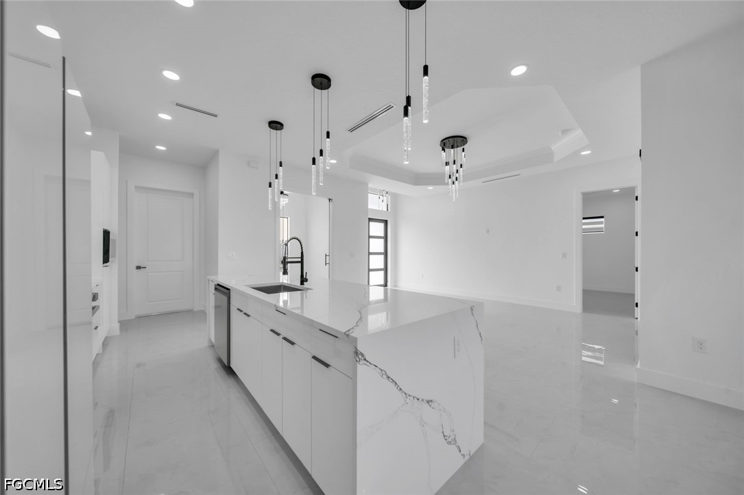 3 Bed SingleFamilyResidence for Sale in Lehigh Acres, photo 11
