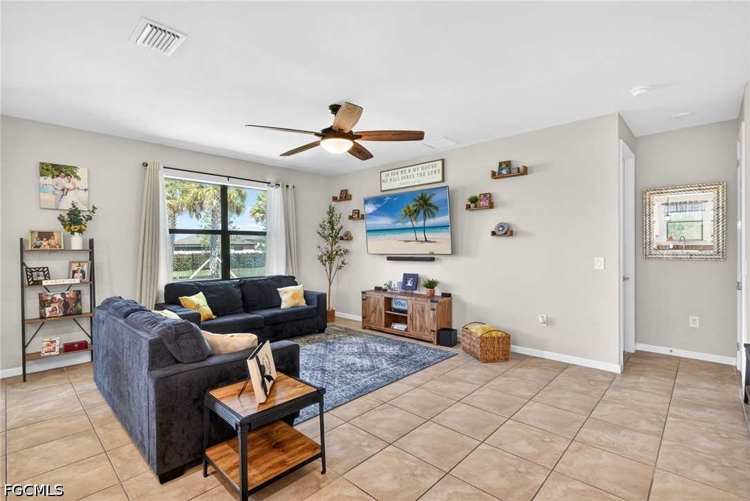 3 Bed SingleFamilyResidence for Sale in Alva, photo 11