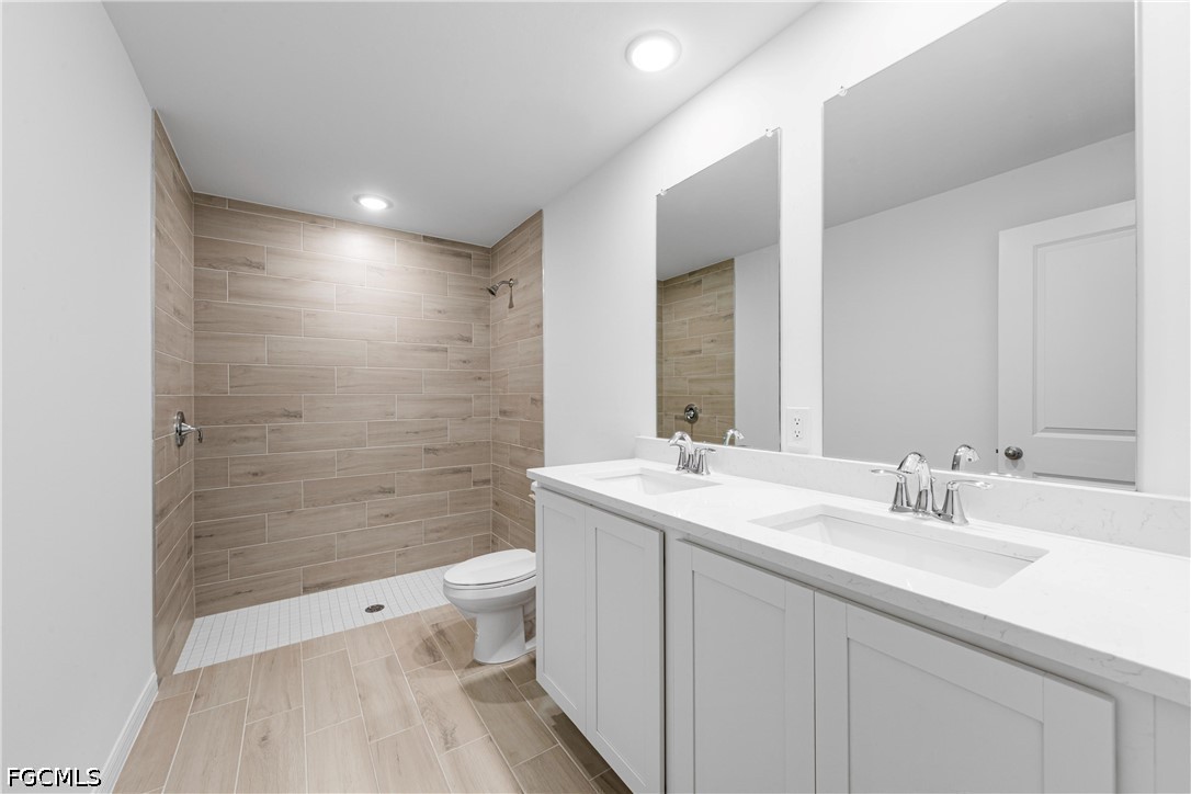 4 Bed SingleFamilyResidence for Sale in Lehigh Acres, photo 11