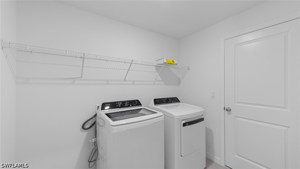 4 Bed SingleFamilyResidence for Sale in Lehigh Acres, photo 11