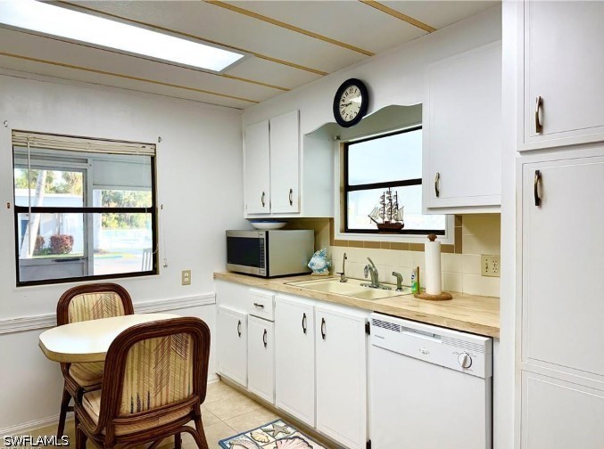 2 Bed ManufacturedHome for Sale in Naples, FL, $119,000 — photo 11