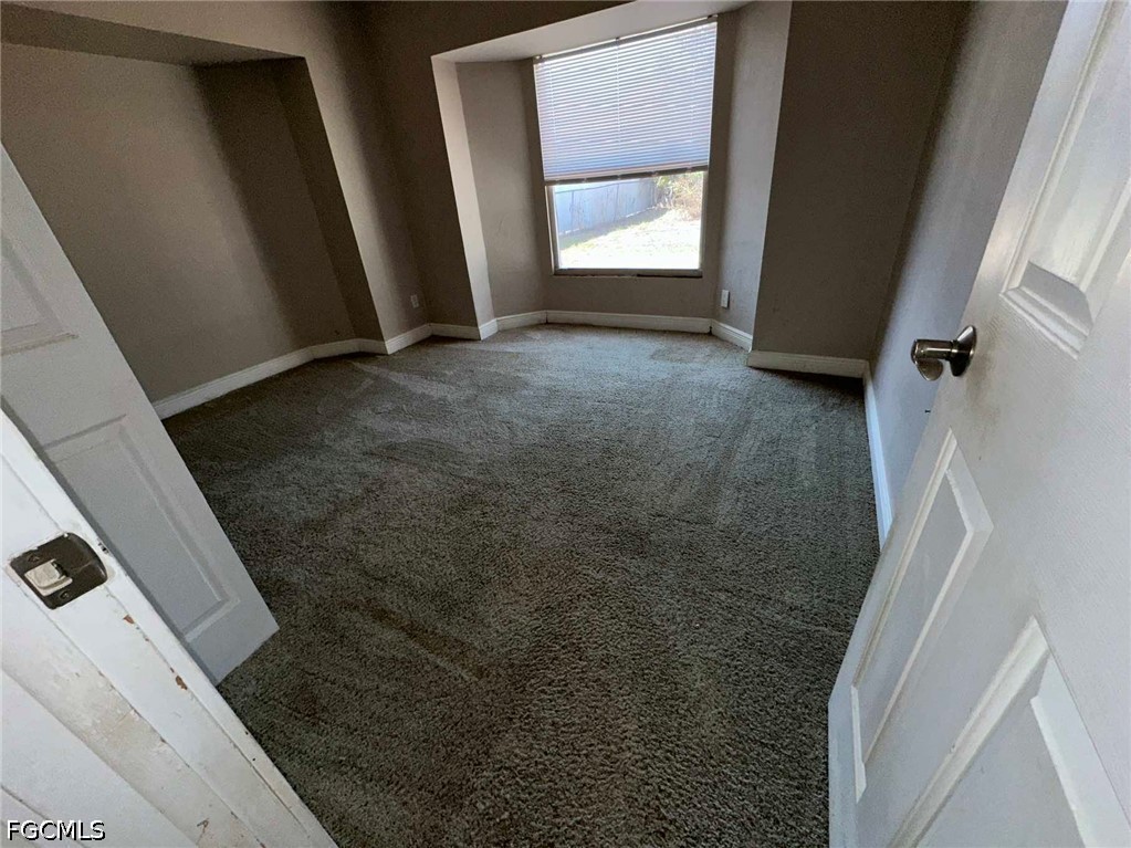 3 Bed SingleFamilyResidence for Sale in Cape Coral, photo 11