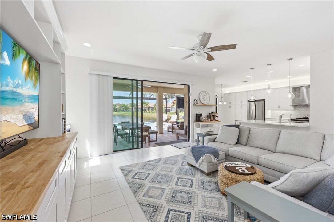 4 Bed Pool Home for Sale in Marina Bay, photo 11