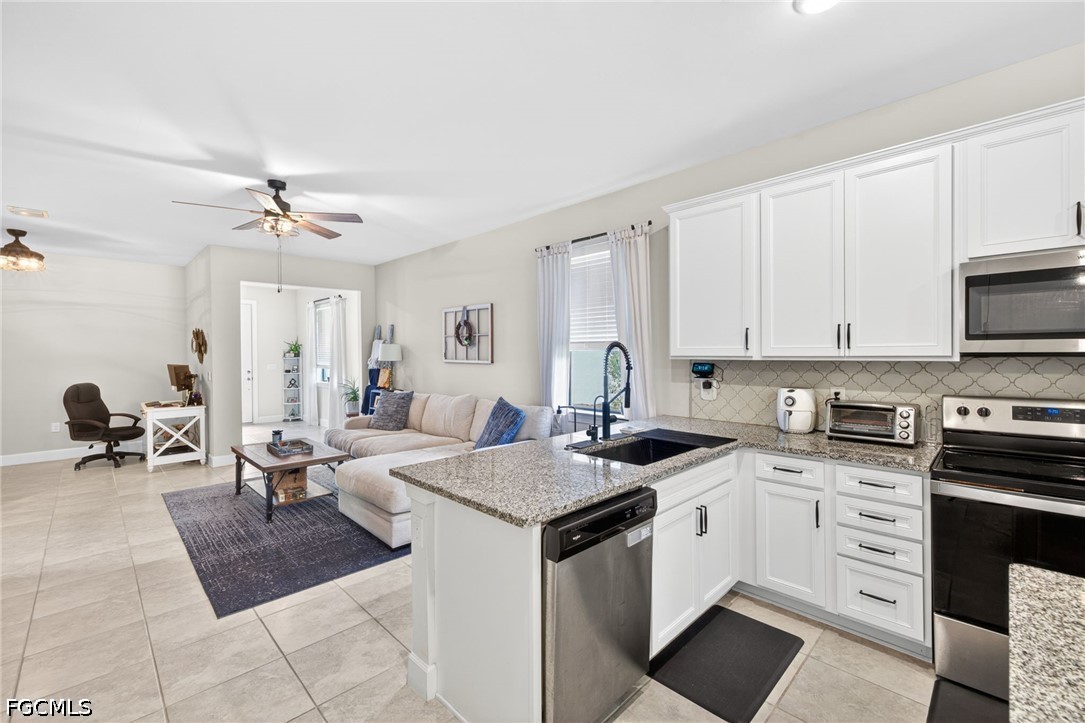 3 Bed SingleFamilyResidence for Sale in Eagle Reserve, FL — photo 11
