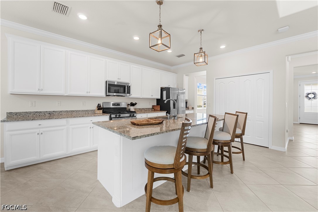 5 Bed Pool Home for Sale in Trails Edge, photo 11