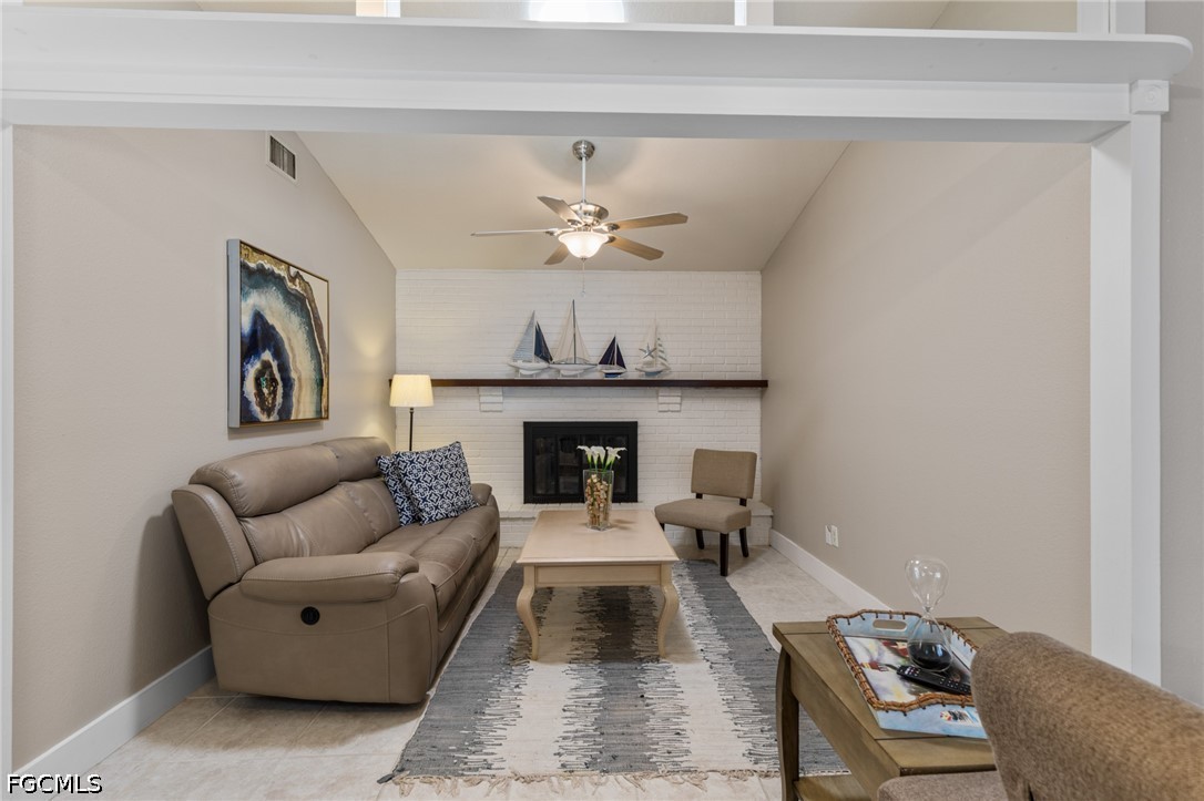 2 Bed Pool Home for Sale in Cape Coral, photo 11