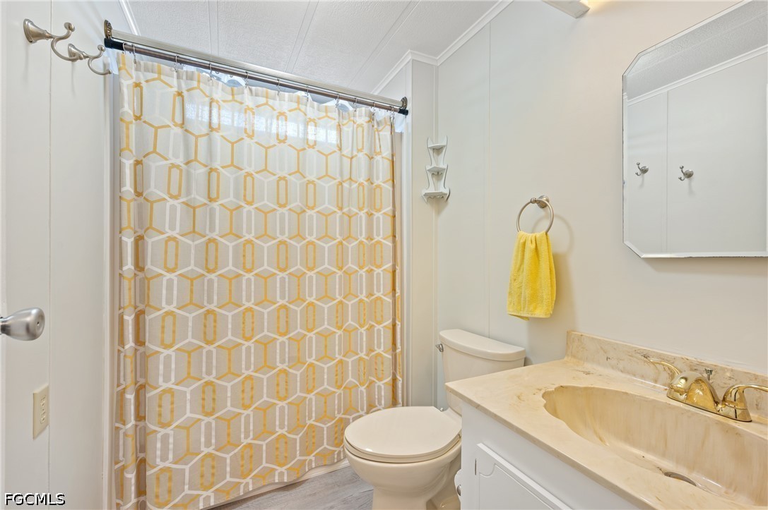 2 Bed ManufacturedHome for Sale in North Fort Myers, FL — photo 11