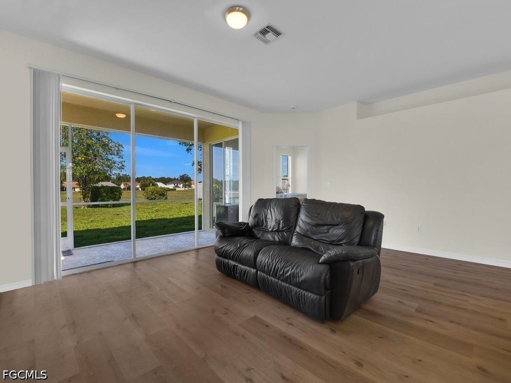 3 Bed SingleFamilyResidence for Sale in Silverlakes, FL — photo 11