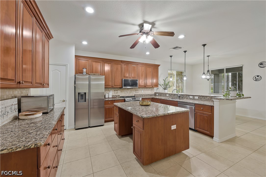 5 Bed SingleFamilyResidence for Sale in Santa Barbara, photo 11