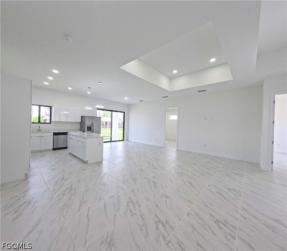 3 Bed SingleFamilyResidence for Sale in Cape Coral, photo 11