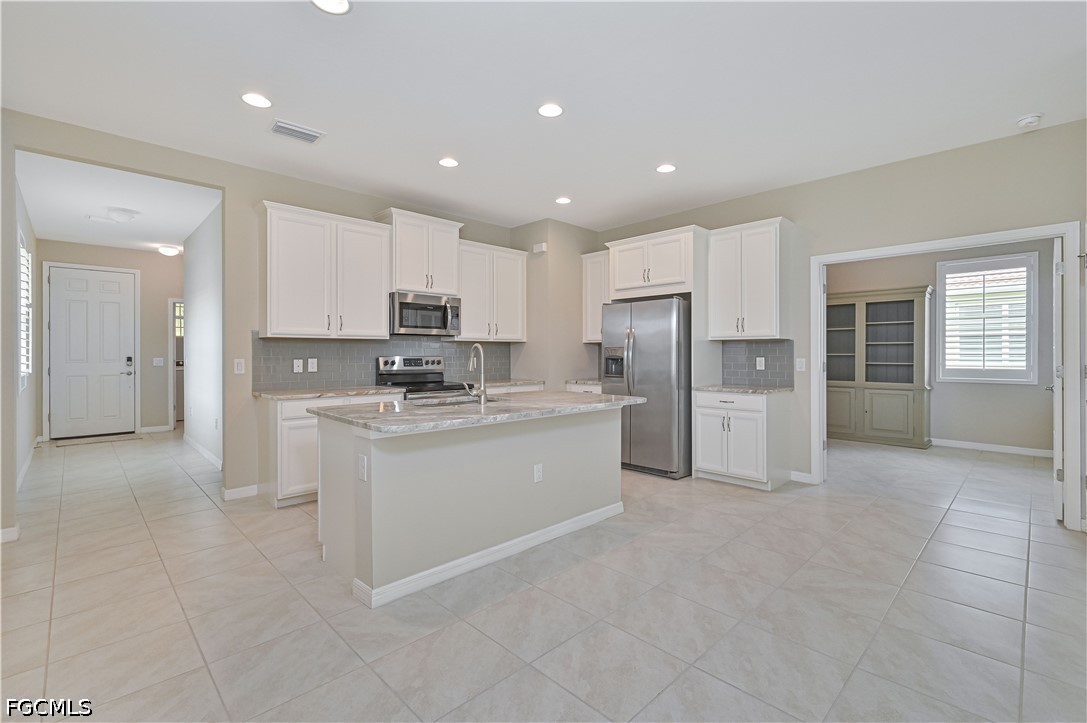 3 Bed SingleFamilyResidence for Sale in Alva, photo 11