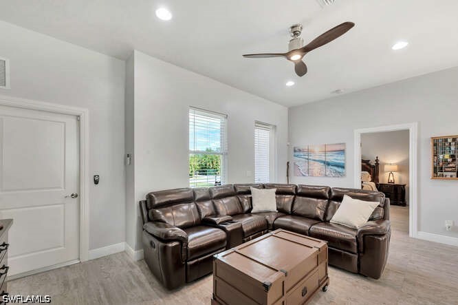 3 Bed SingleFamilyResidence for Sale in Naples, photo 11