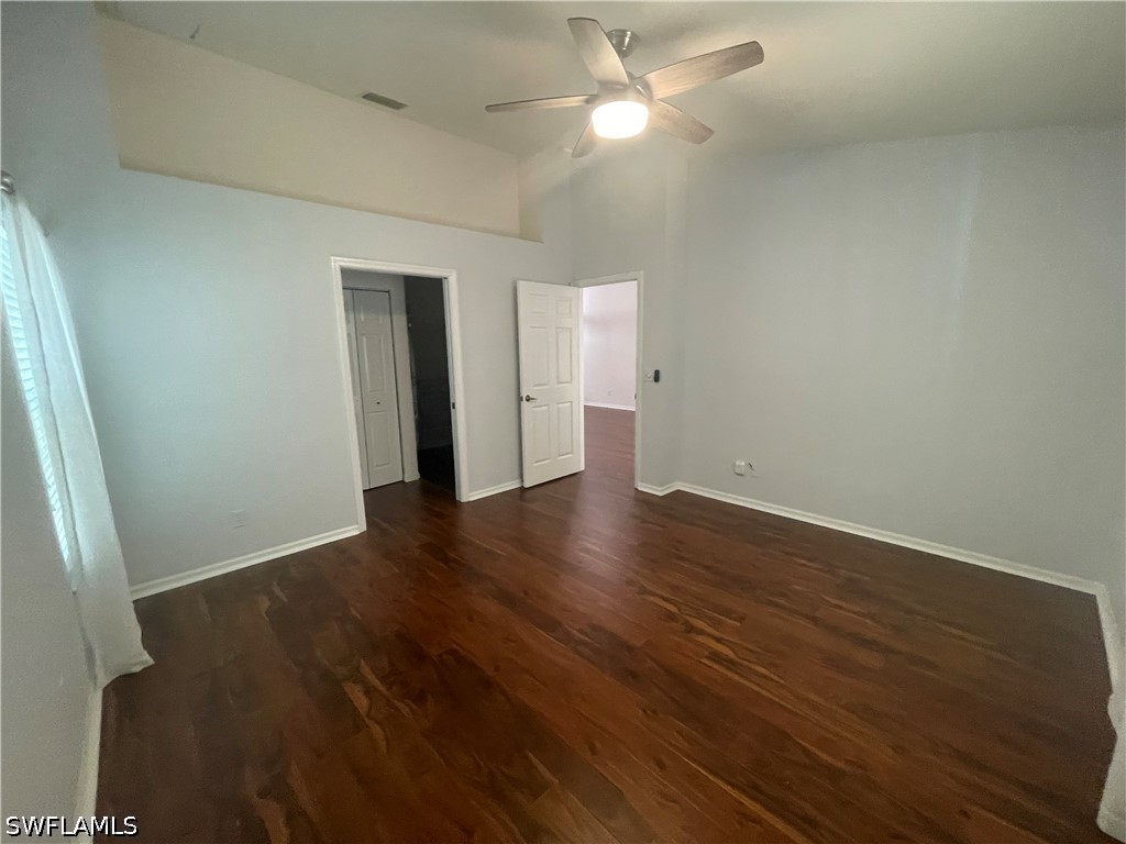3 Bed Attached for Sale in Naples, photo 11