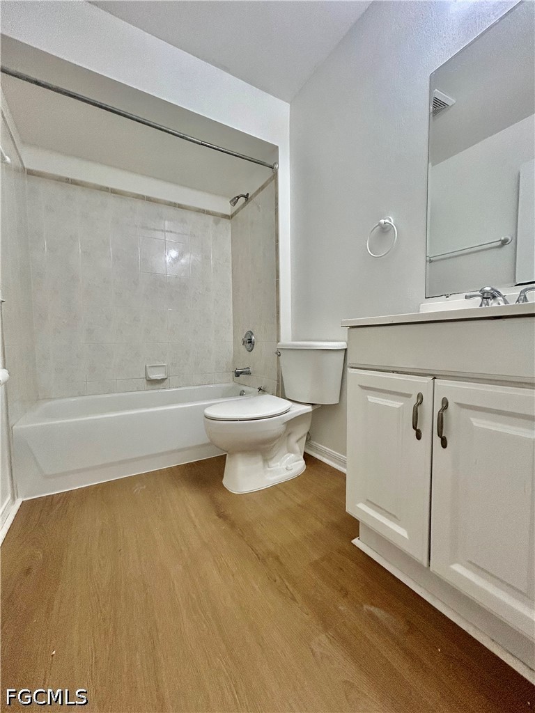 3 Bed Duplex for Sale in Cape Coral, photo 11