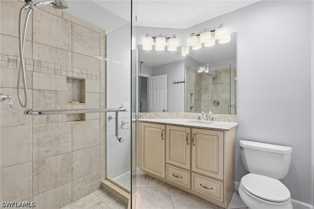2 Bed Condominium for Sale in Naples, photo 11