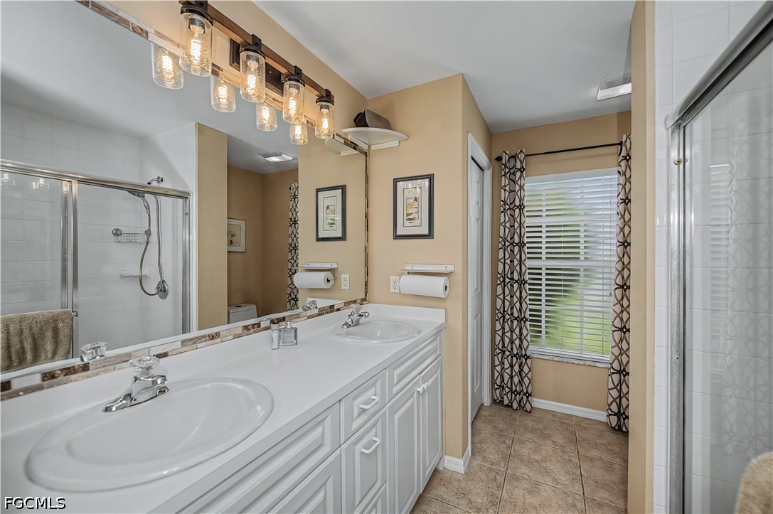 3 Bed SingleFamilyResidence for Sale in Cape Coral, photo 11