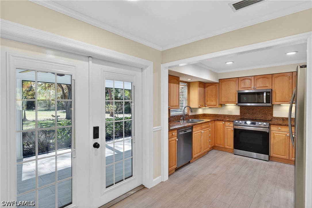 3 Bed SingleFamilyResidence for Sale in Logan Woods, photo 11
