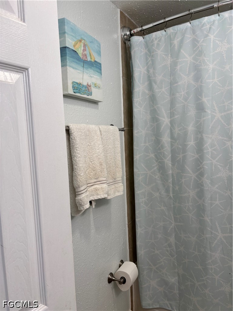 3 Bed SingleFamilyResidence for Sale in North Fort Myers, photo 11