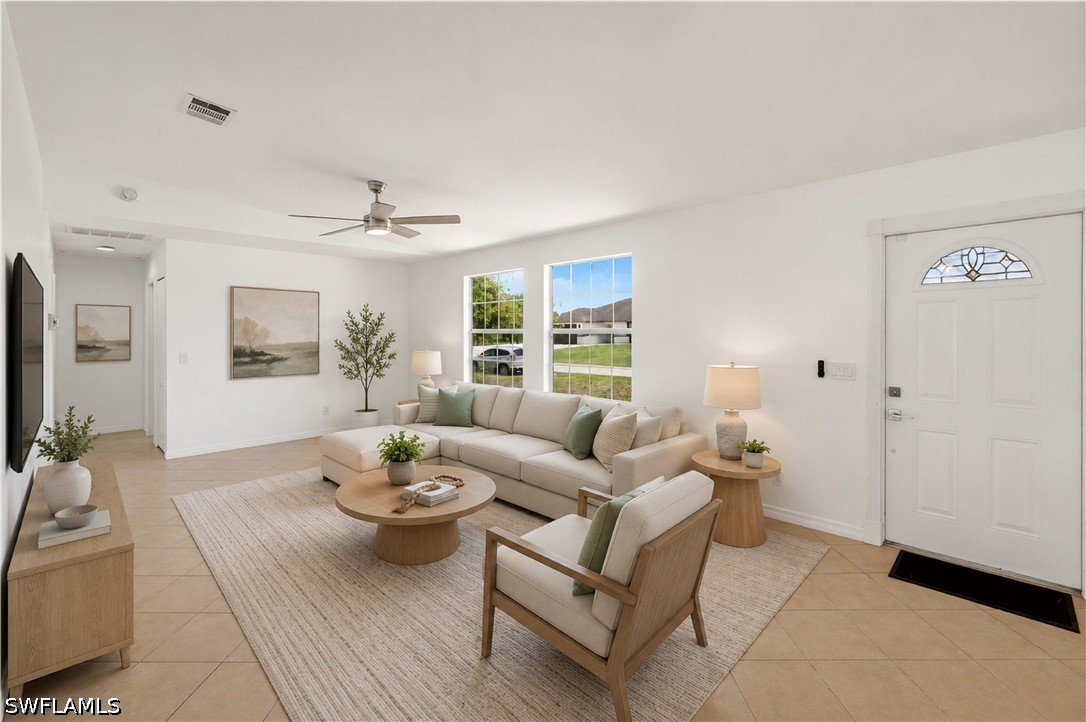 3 Bed SingleFamilyResidence for Sale in Lehigh Acres, photo 11