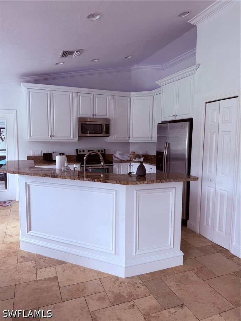 4 Bed SingleFamilyResidence for Sale in Naples, photo 11