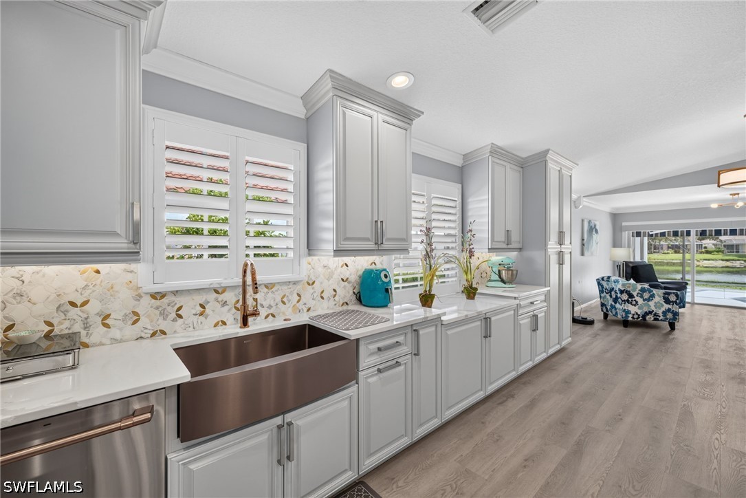 2 Bed Waterfront Home for Sale in Island Walk, photo 11