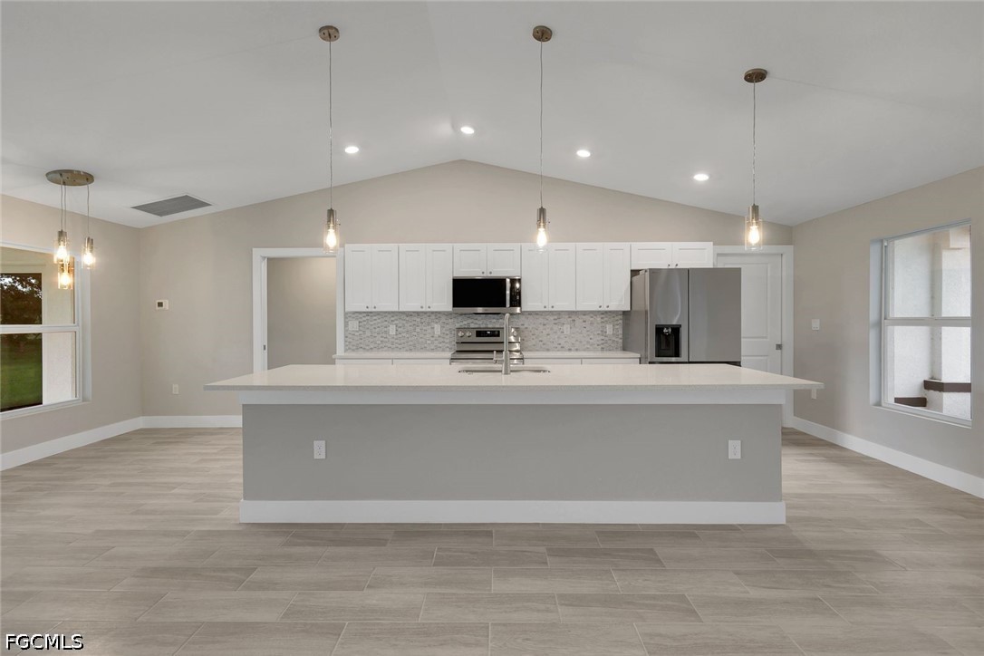 4 Bed SingleFamilyResidence for Sale in Cape Coral, photo 11