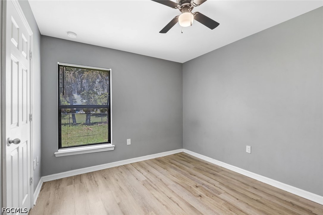 3 Bed SingleFamilyResidence for Sale in Lehigh Acres, photo 11