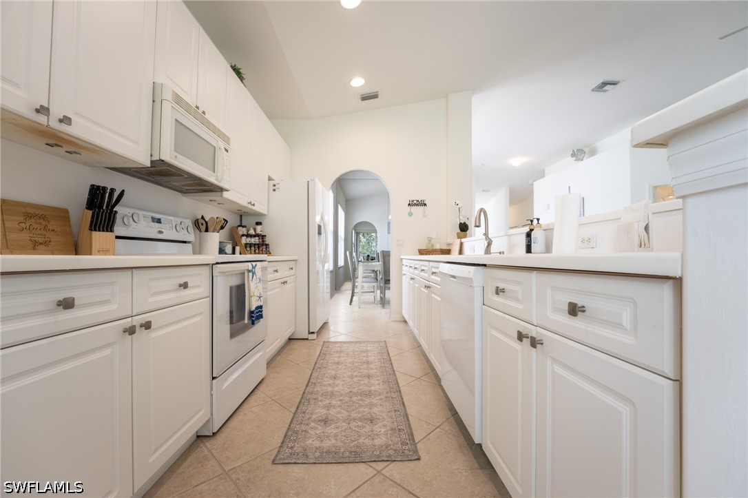 3 Bed Condominium for Sale in Colonial Links, photo 11